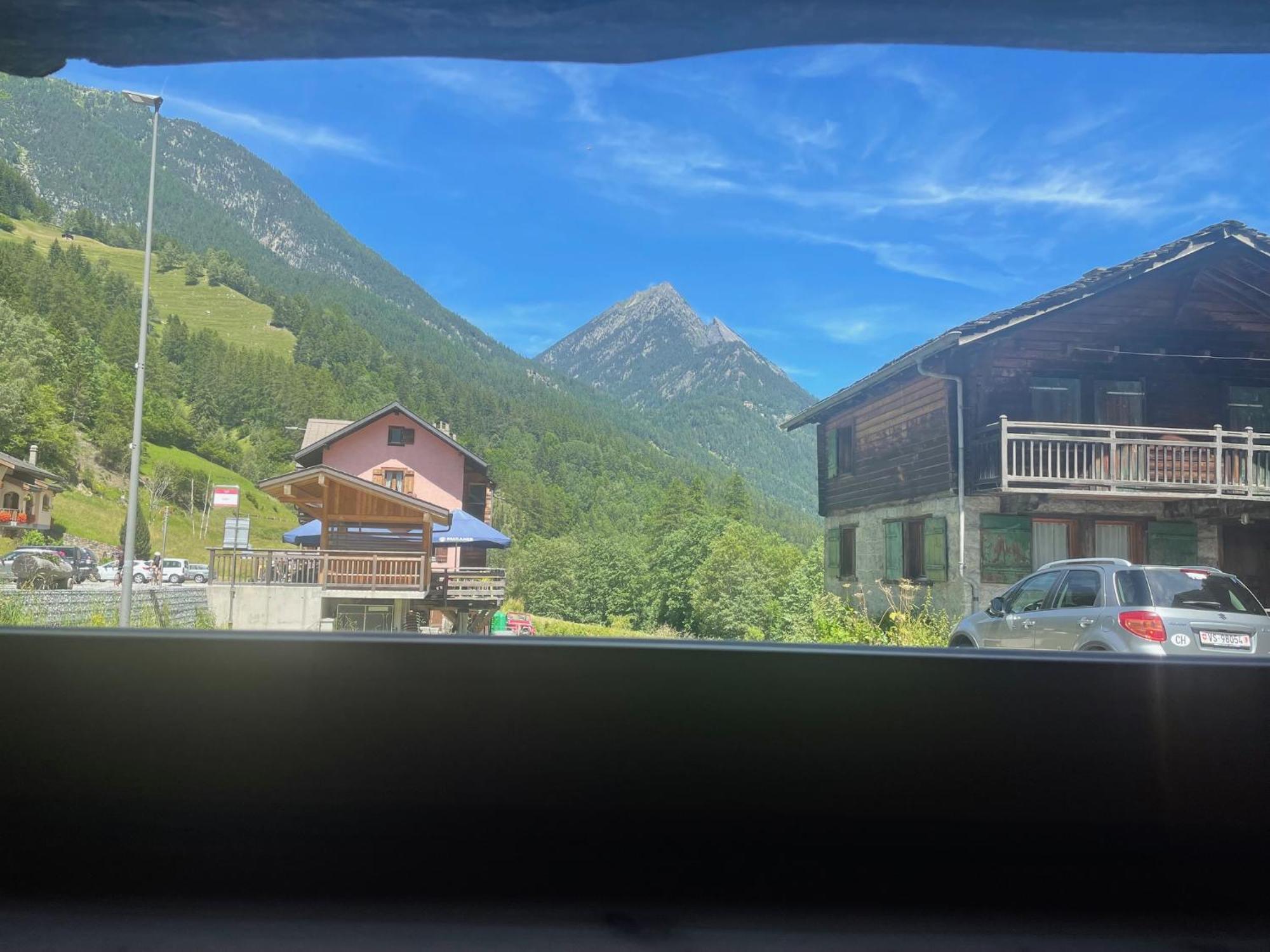 ホテル Raccard Renove Orsières エクステリア 写真